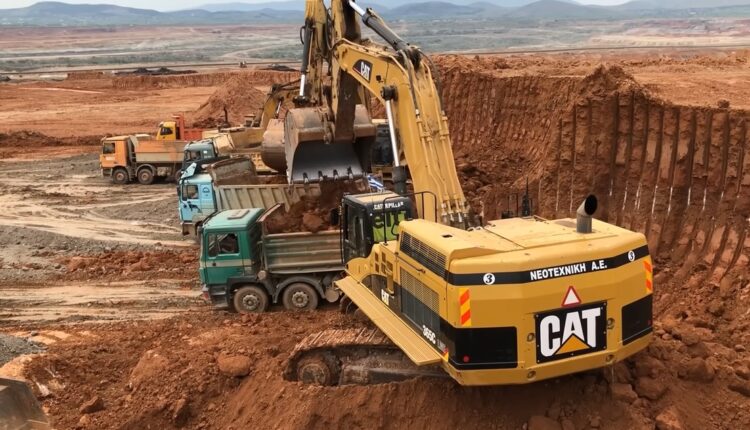 Caterpillar 365C Excavator tech